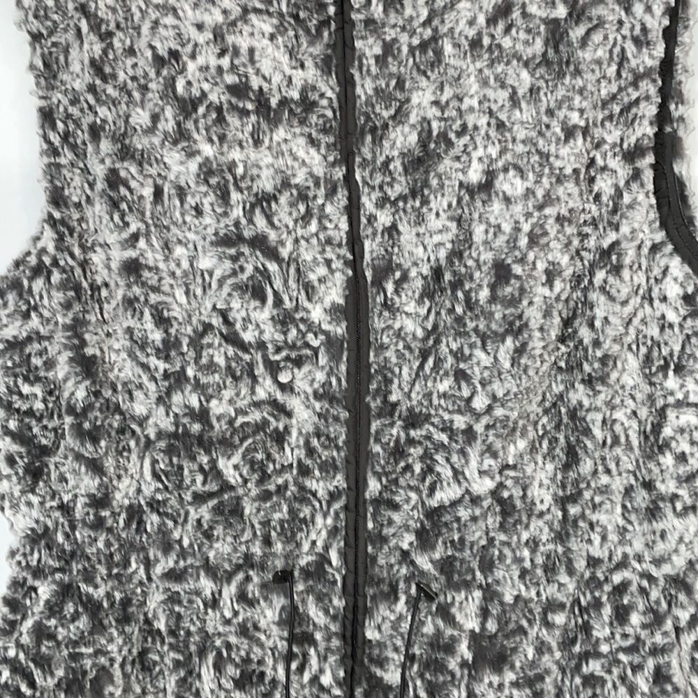 Reversible vest  - Picture 3 of 15
